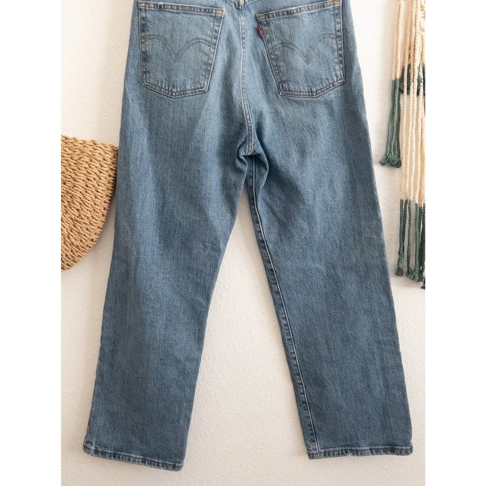 Levi Ribcage Straight Distressed Jeans - Picture 7 of 14